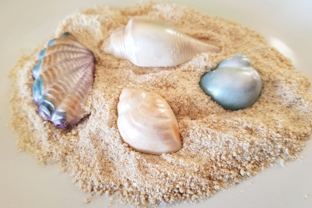 (Mit)chie Sells Seashells!