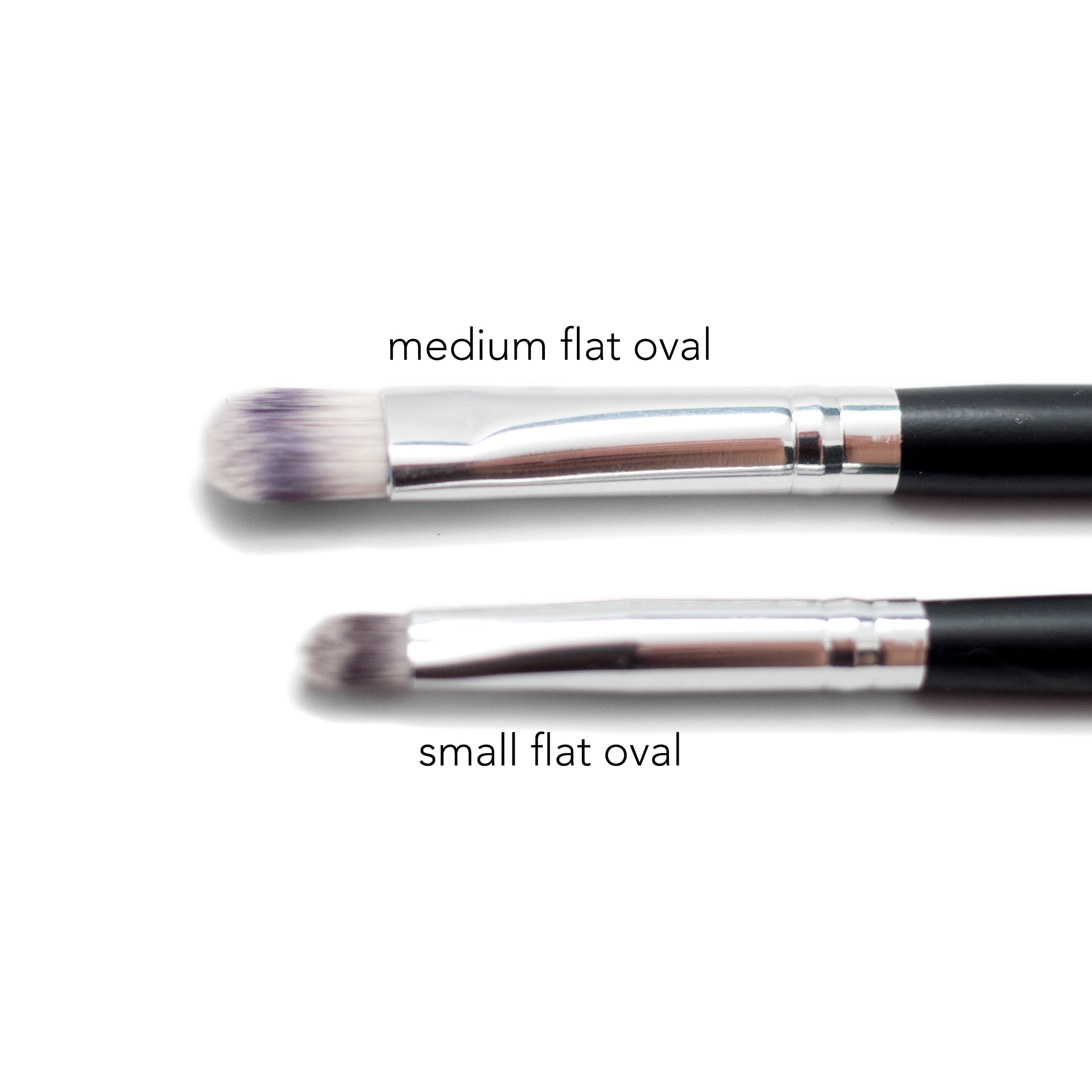 Medium Flat Oval Brush