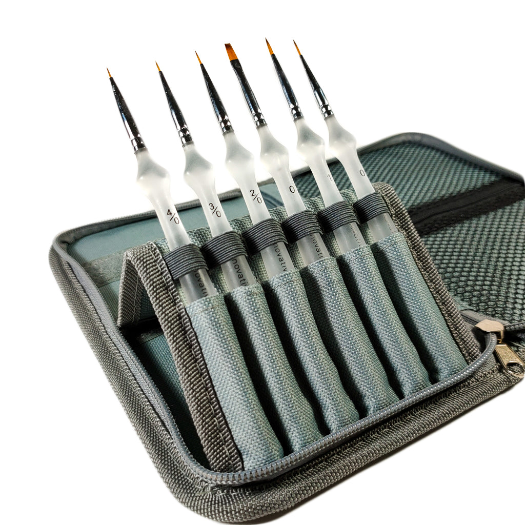 Artists' Fine Detail Brush Set with Bonus Case