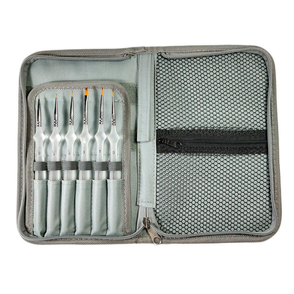Artists' Fine Detail Brush Set with Bonus Case
